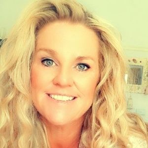 Meet your Posher, Renae